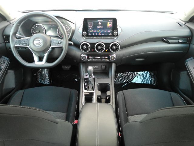 2021 Nissan Sentra SV Xtronic CVT