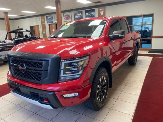2021 Nissan TITAN Crew Cab PRO-4X 4x4