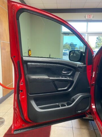 2021 Nissan TITAN Crew Cab PRO-4X 4x4 Charlotte NC