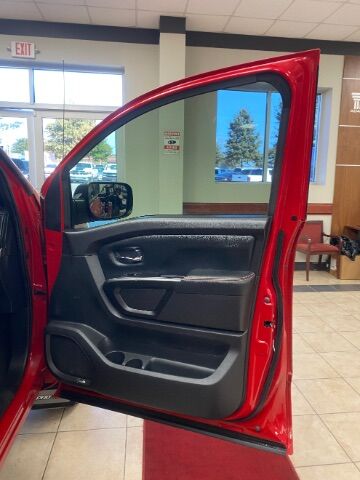 2021 Nissan TITAN Crew Cab PRO-4X 4x4 Charlotte NC