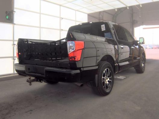2021 Nissan TITAN Crew Cab SV 4x2