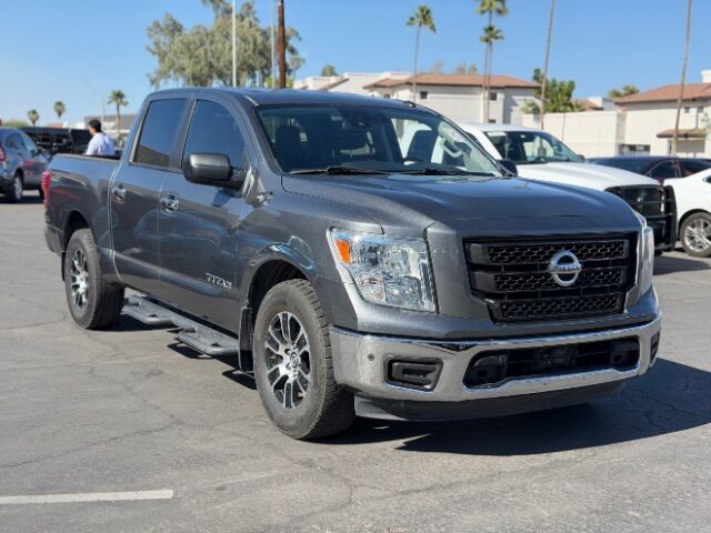 2021 Nissan TITAN Crew Cab SV 4x2