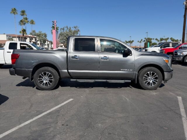 2021 Nissan TITAN Crew Cab SV 4x2
