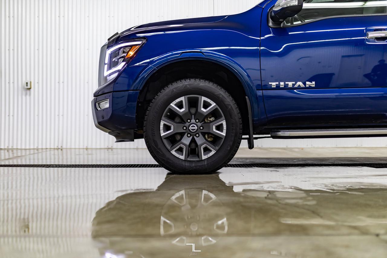 2021 Nissan Titan 4x4 Crew Cab Platinum Reserve Leather Roof Nav Red Deer AB