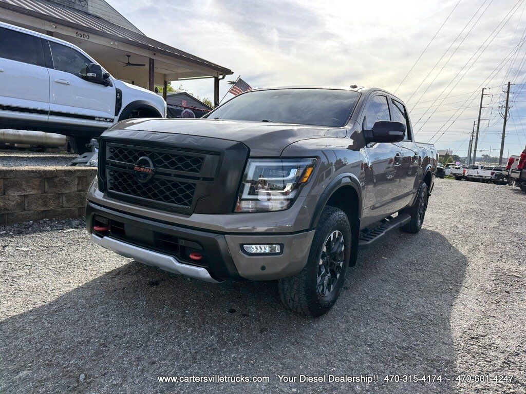 2021 Nissan Titan PRO-4X - NEW MOTOR***