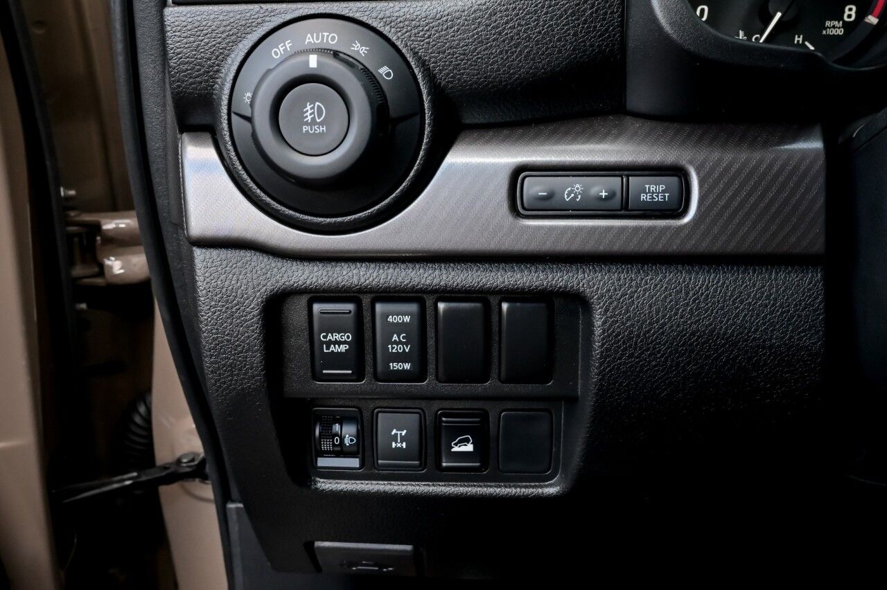 2021 Nissan Titan PRO-4X, FULLY LOADED, Rear Entertainment, Pano Roof and MORE Springfield NJ