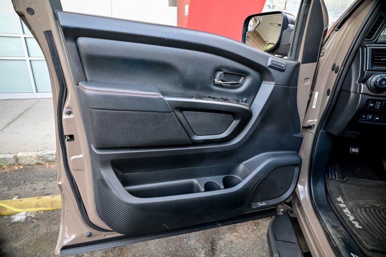 2021 Nissan Titan PRO-4X, FULLY LOADED, Rear Entertainment, Pano Roof and MORE Springfield NJ