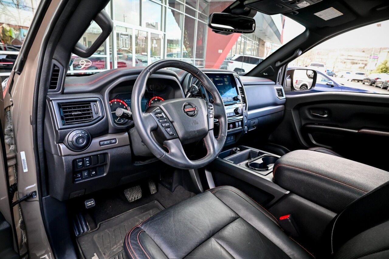 2021 Nissan Titan PRO-4X, FULLY LOADED, Rear Entertainment, Pano Roof and MORE Springfield NJ