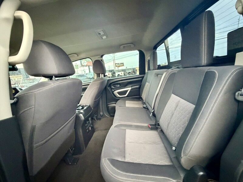 2021 Nissan Titan SV Del Rio TX