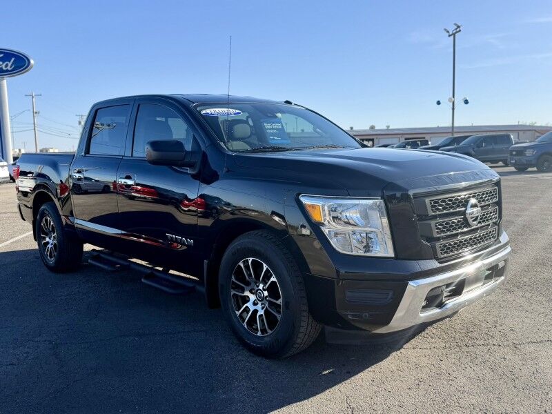 2021 Nissan Titan SV