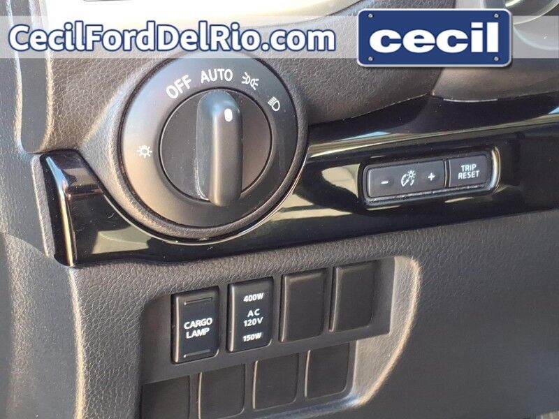 2021 Nissan Titan SV Del Rio TX