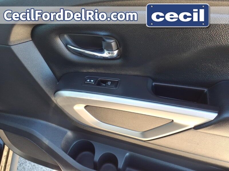 2021 Nissan Titan SV Del Rio TX