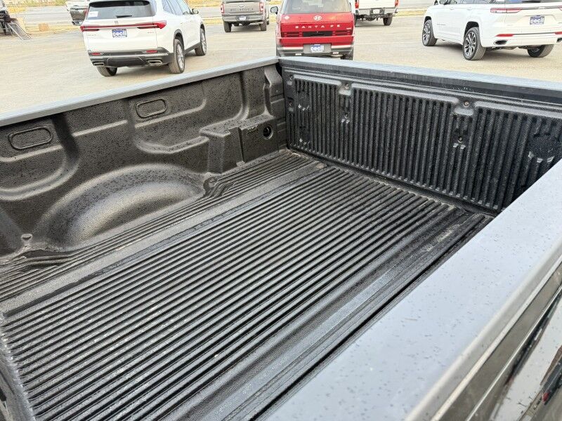 2021 Nissan Titan SV Del Rio TX