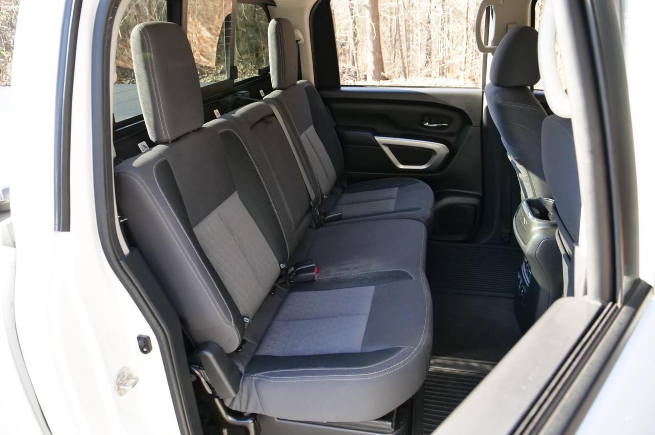 2021 Nissan Titan SV 4X4 / Convenience Package / Utility Package! Lincolnton NC