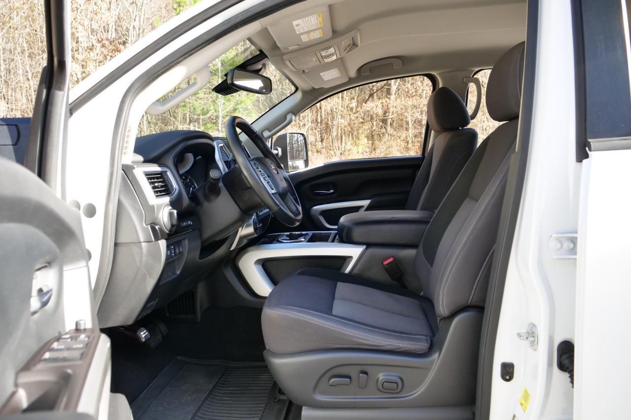 2021 Nissan Titan SV 4X4 / Convenience Package / Utility Package! Lincolnton NC