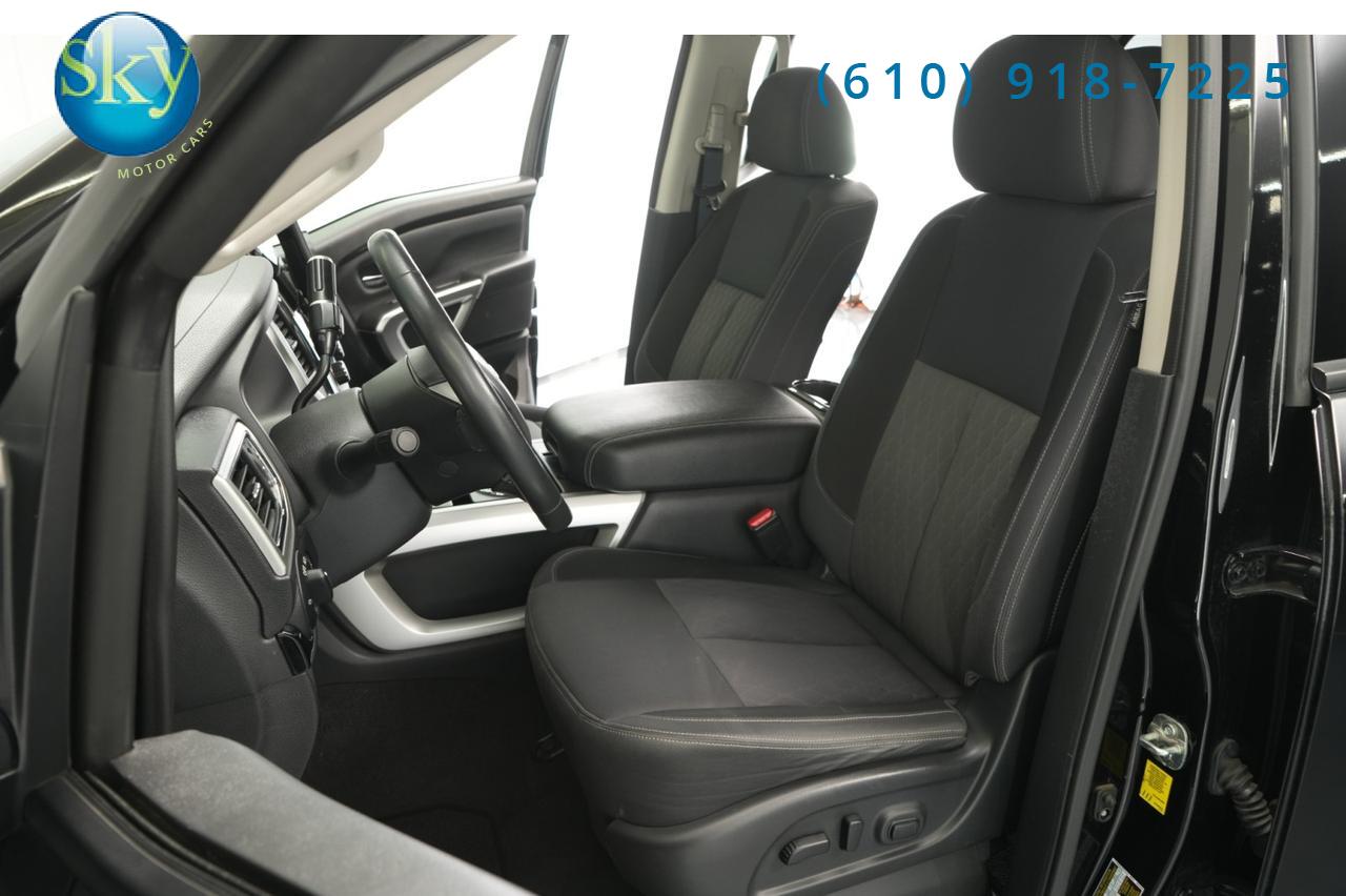 2021 Nissan Titan SV Crew Cab 4x4 West Chester PA