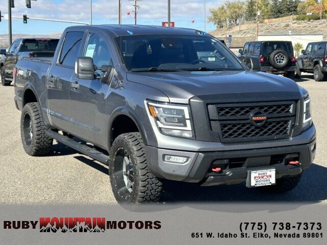 2021 Nissan Titan SV