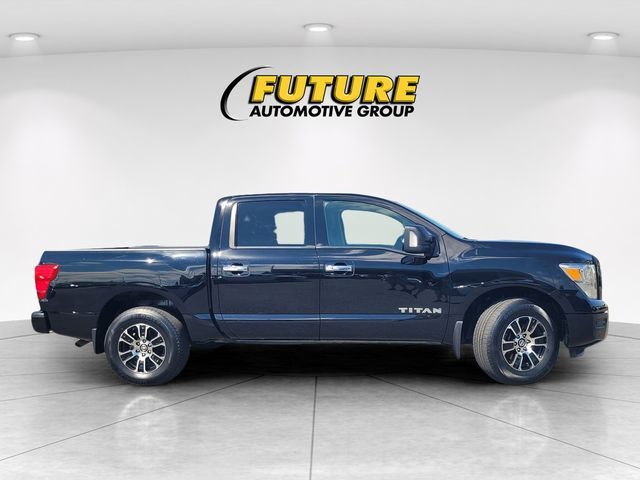 2021 Nissan Titan SV