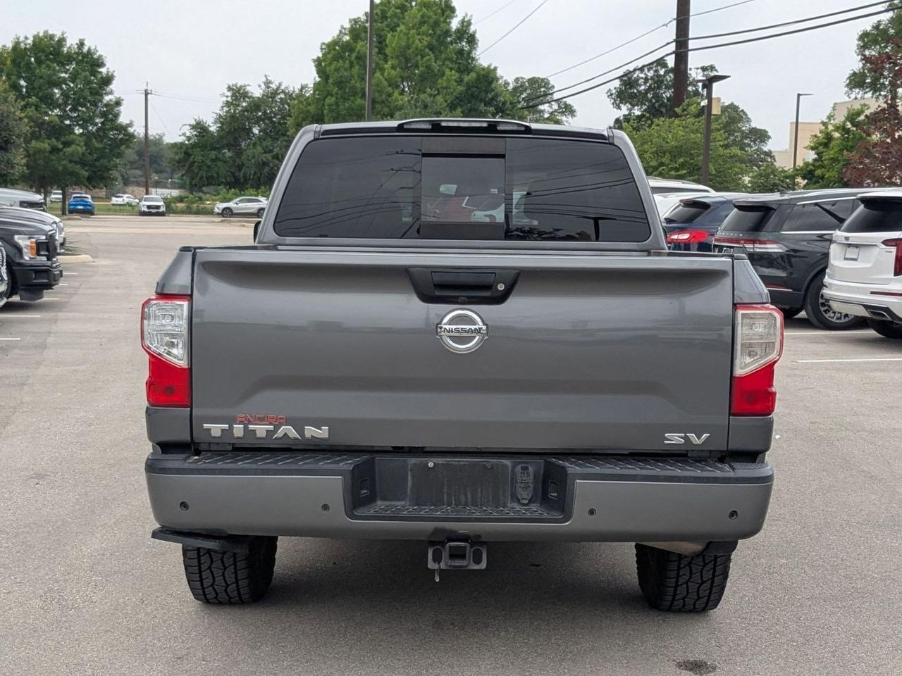 2021 Nissan Titan SV