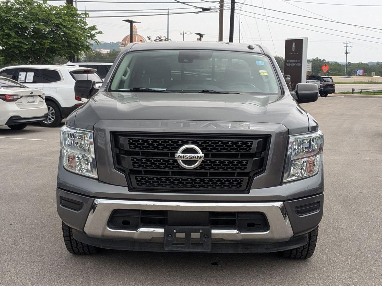 2021 Nissan Titan SV