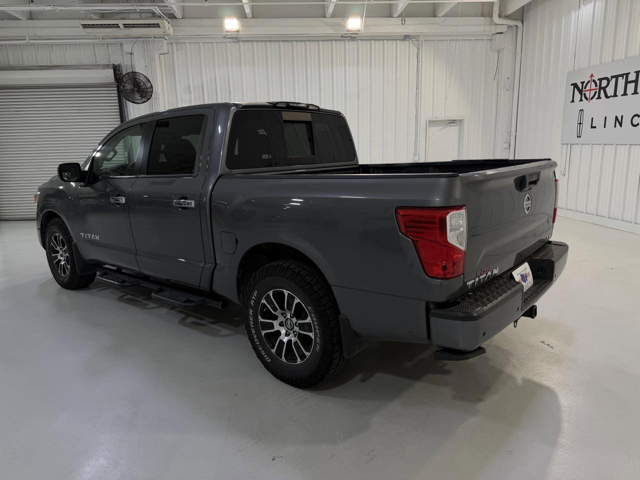 2021 Nissan Titan SV