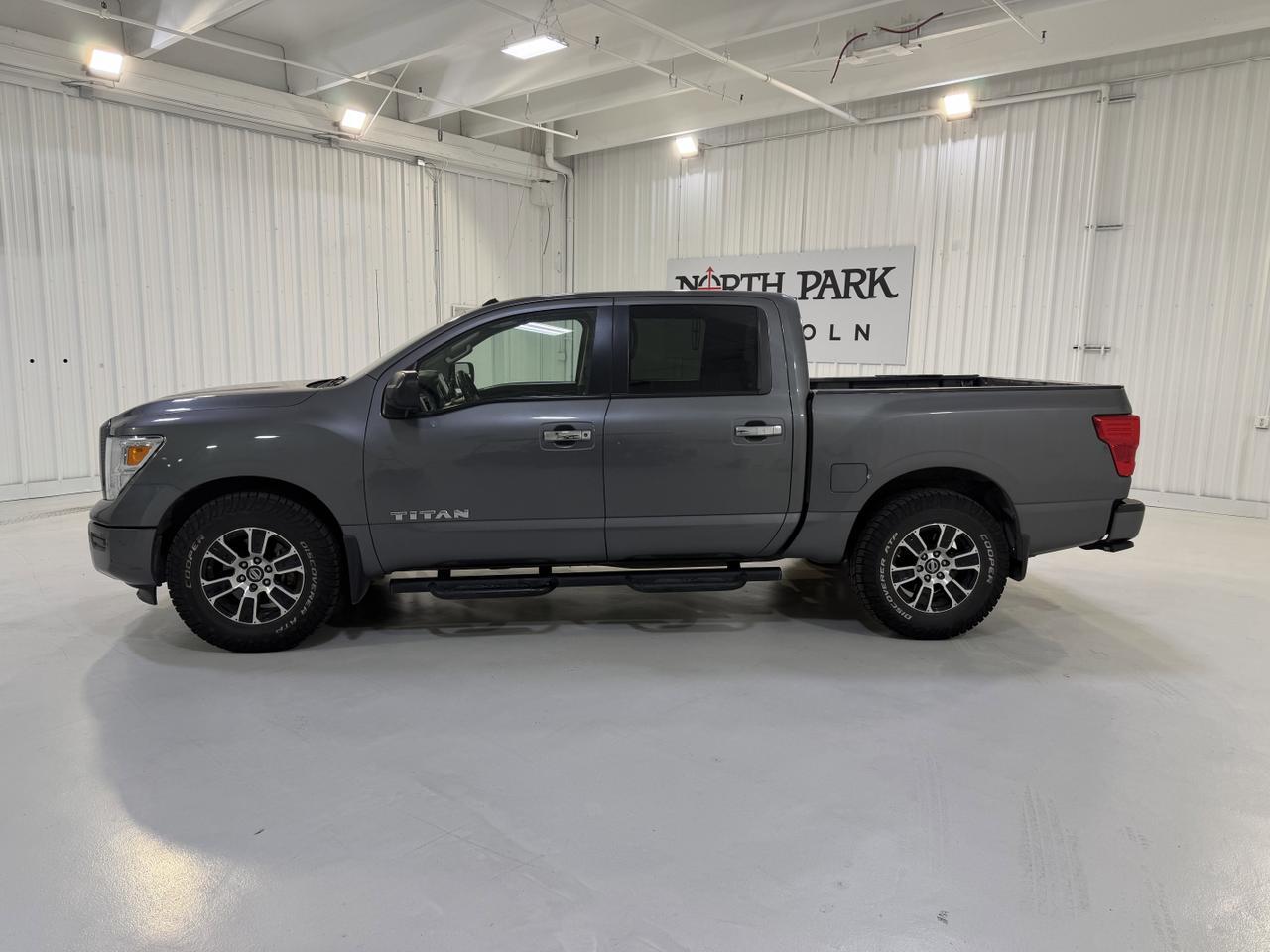 2021 Nissan Titan SV