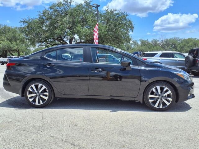 2021 Nissan Versa SR  TX