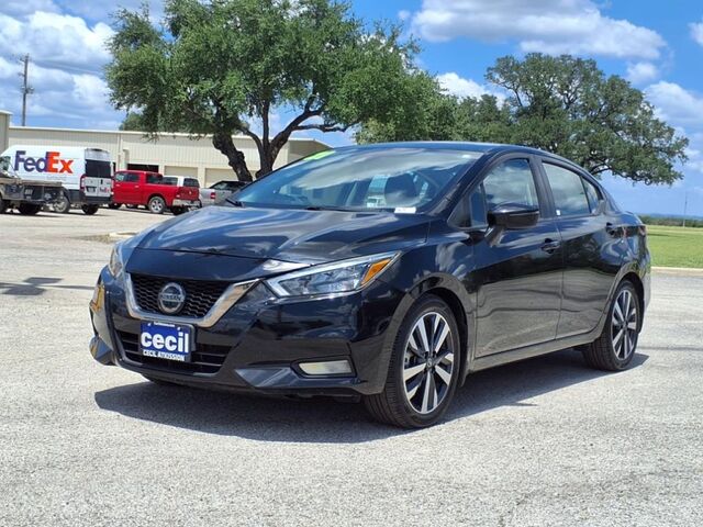 2021 Nissan Versa SR  TX