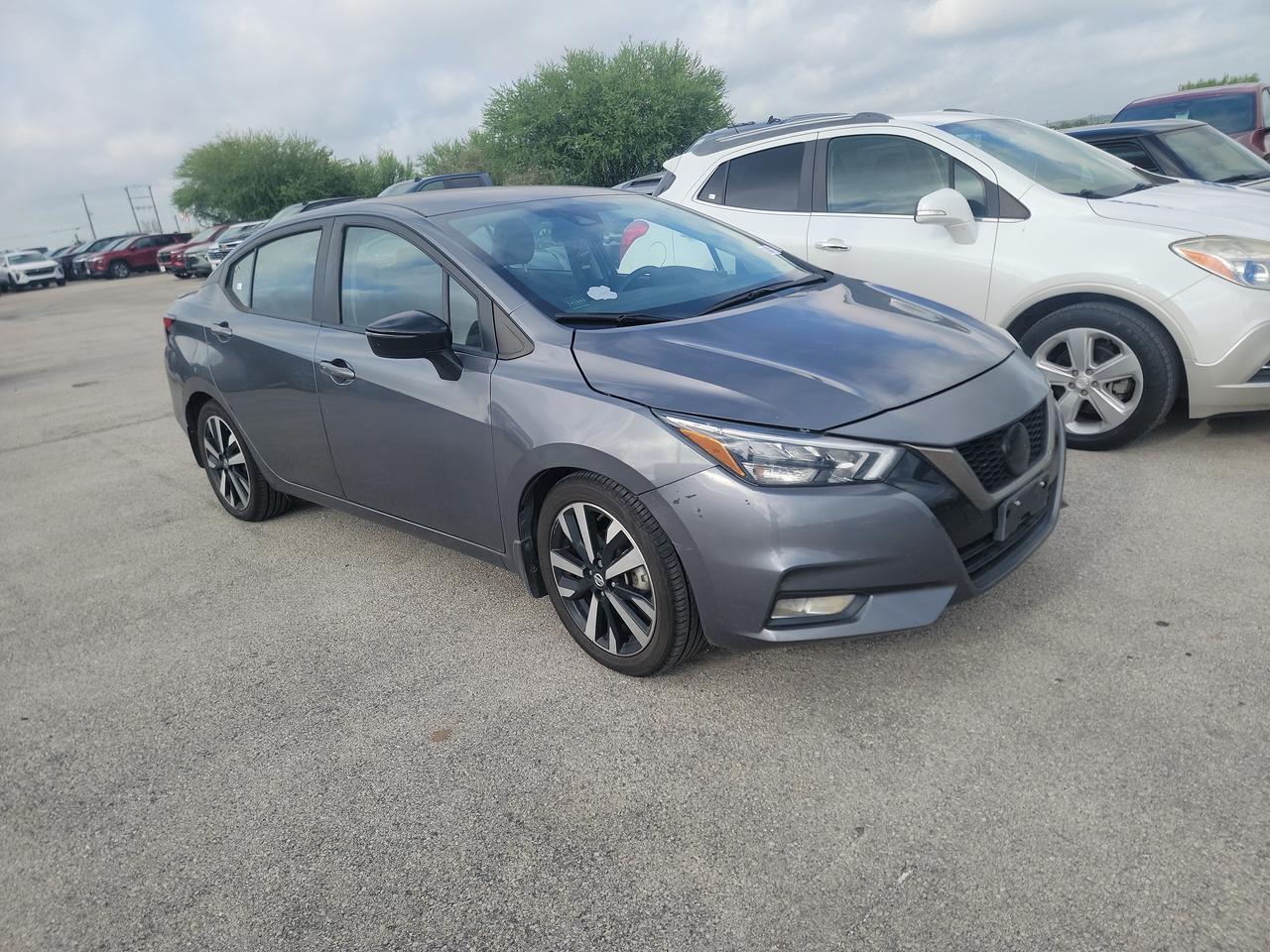 2021 Nissan Versa SR