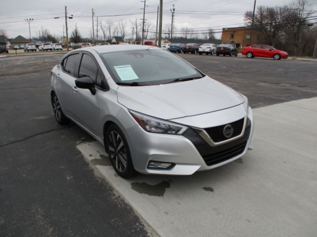 2021 Nissan Versa SR Xtronic CVT