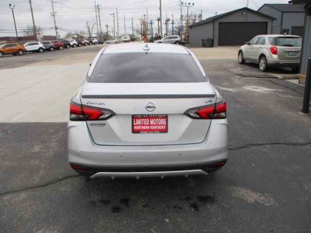2021 Nissan Versa SR Xtronic CVT Florence KY