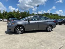 Nissan Versa SV 2021