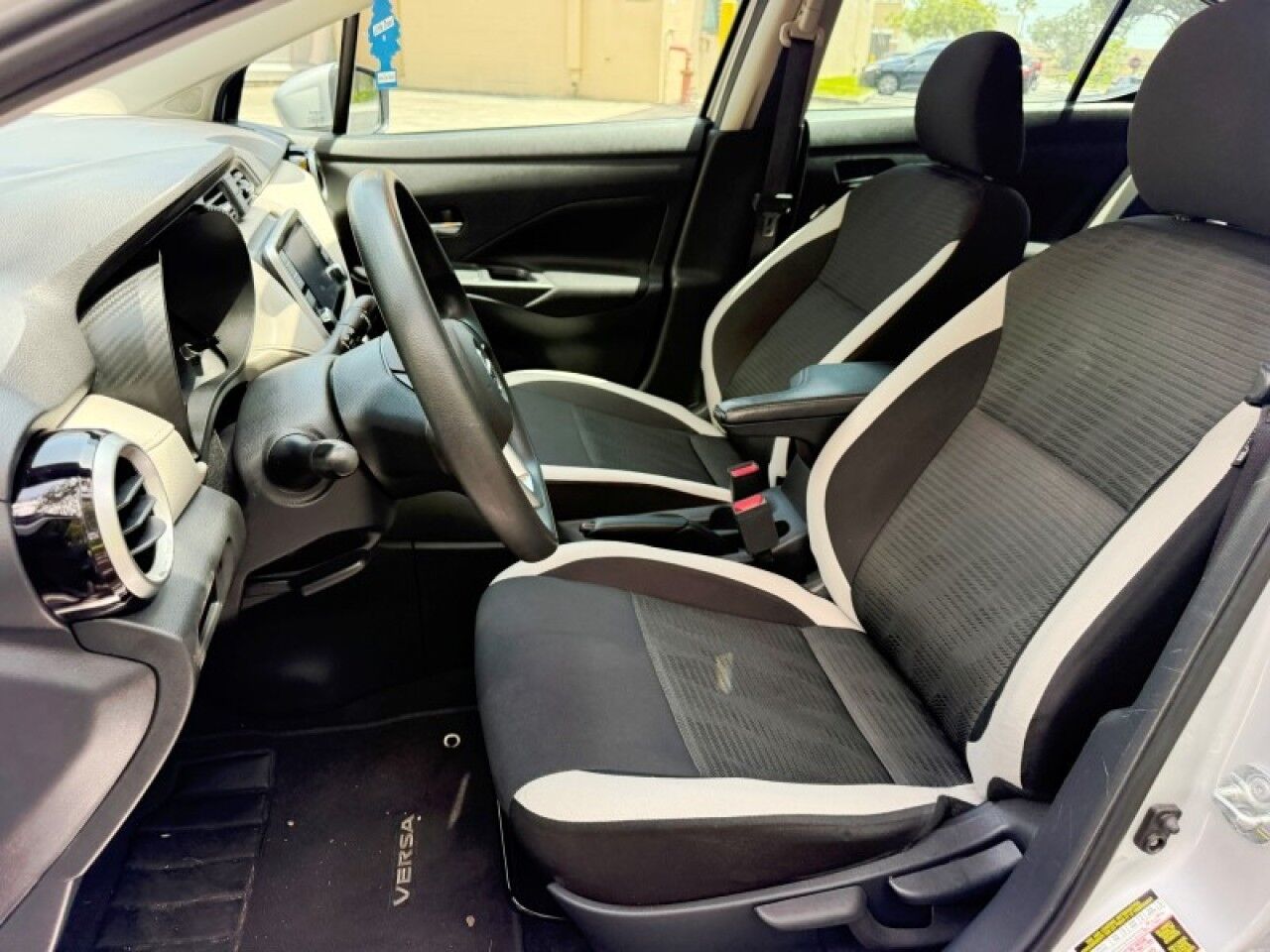2021 Nissan Versa SV Miramar FL