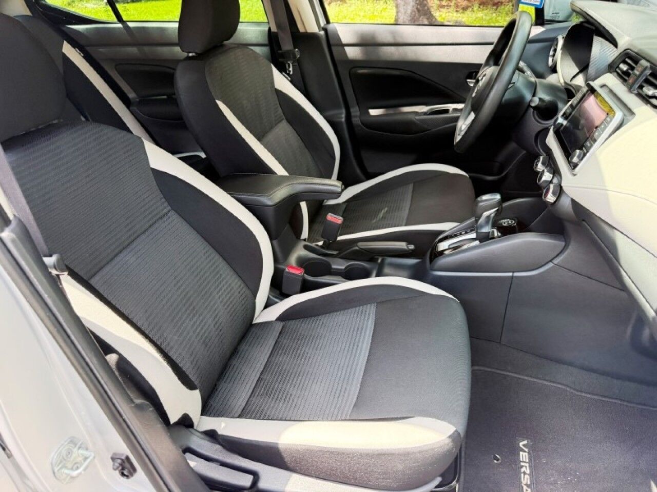 2021 Nissan Versa SV Miramar FL