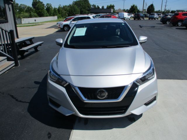 2021 Nissan Versa SV Xtronic CVT
