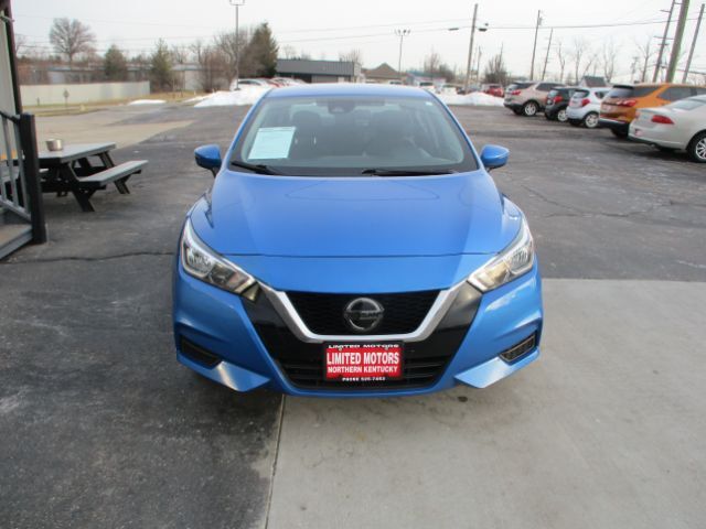 2021 Nissan Versa SV Xtronic CVT