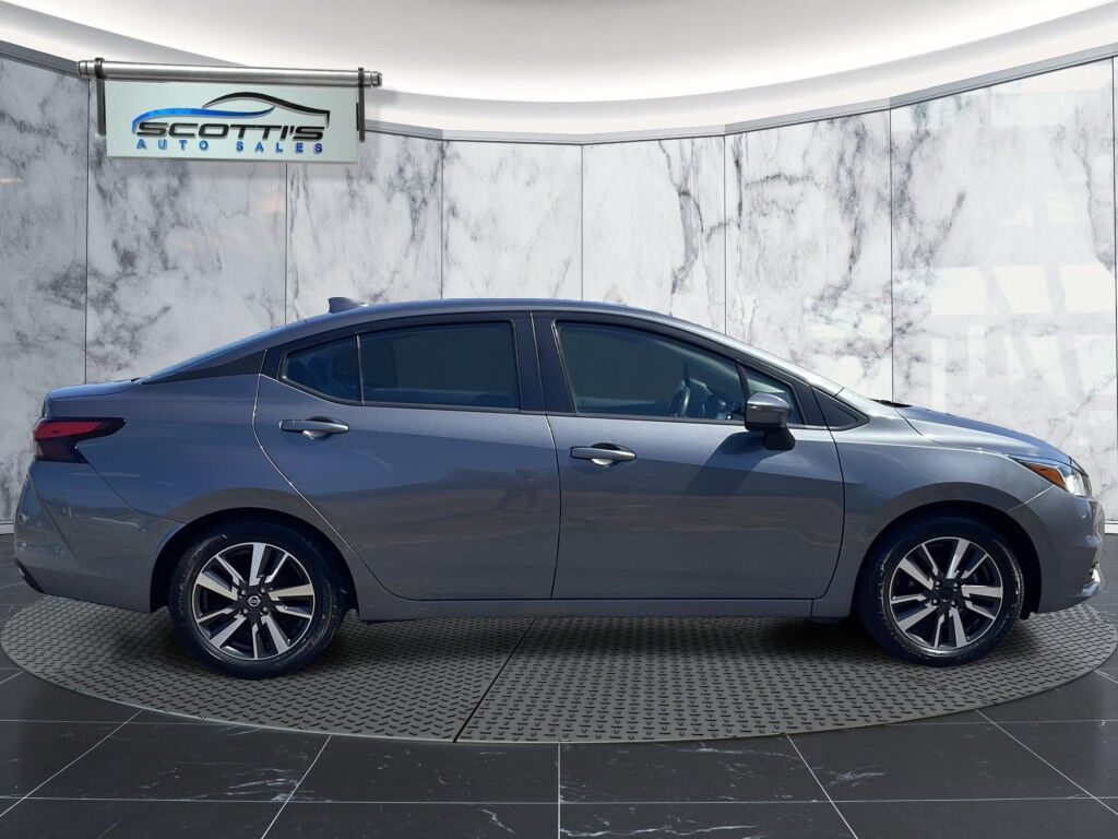 2021 Nissan Versa SV~ACCIDENT AVOIDANCE SYSTEMS~BLIND SPOT WARNING~BLUETOOTH~CRUISE CONTROL~PUSH-BUTTON START~REARAVIEW CAMERA Sarasota FL