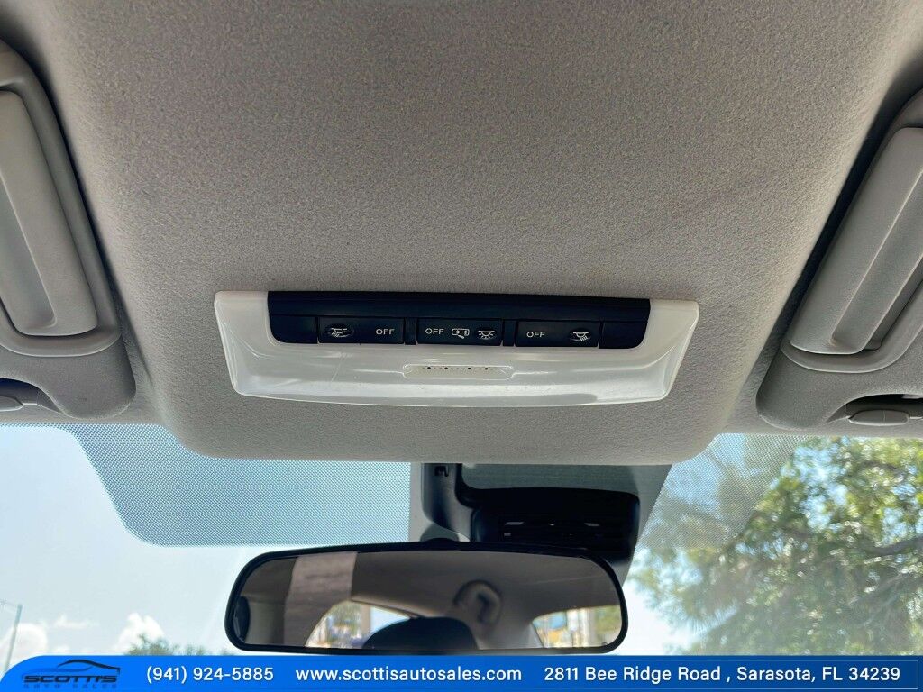 2021 Nissan Versa SV~ACCIDENT AVOIDANCE SYSTEMS~BLIND SPOT WARNING~BLUETOOTH~CRUISE CONTROL~PUSH-BUTTON START~REARAVIEW CAMERA Sarasota FL