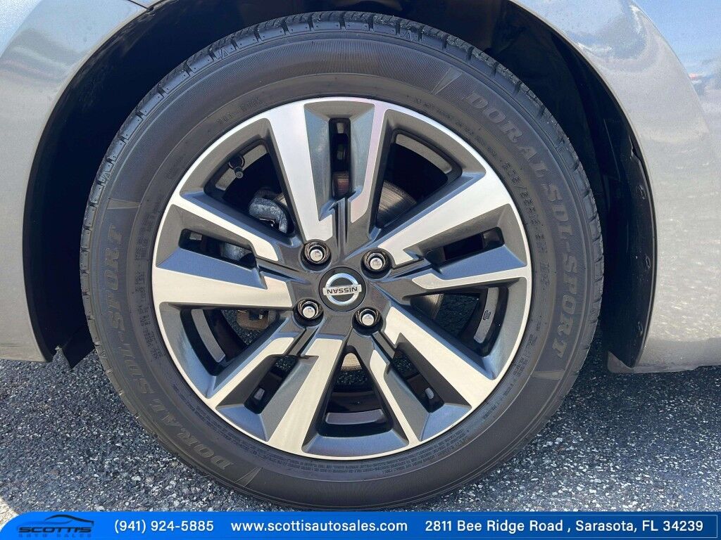 2021 Nissan Versa SV~BLIND SPOT WARNING~BLUETOOTH~CRUISE CONTROL~PUSH-BUTTON START~REARAVIEW CAMERA Sarasota FL