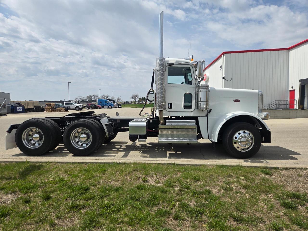 2021 Peterbilt 389 Eau Claire WI
