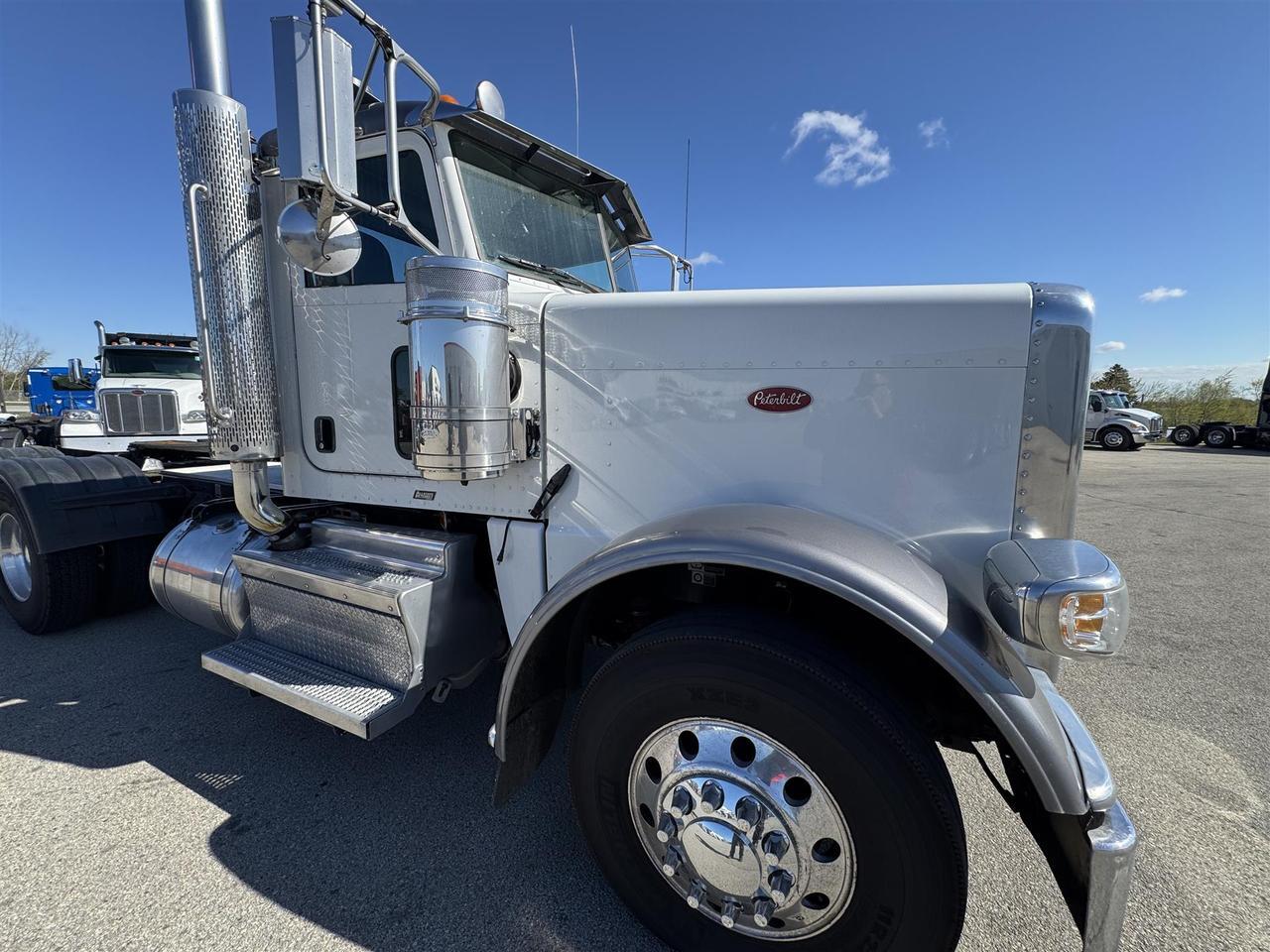 2021 Peterbilt 389 Non-Sleeper