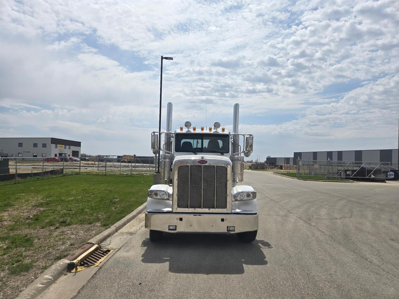 2021 Peterbilt 389 Non-Sleeper
