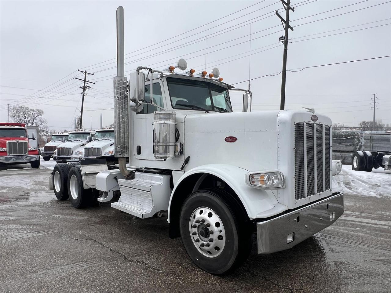 2021 Peterbilt 389