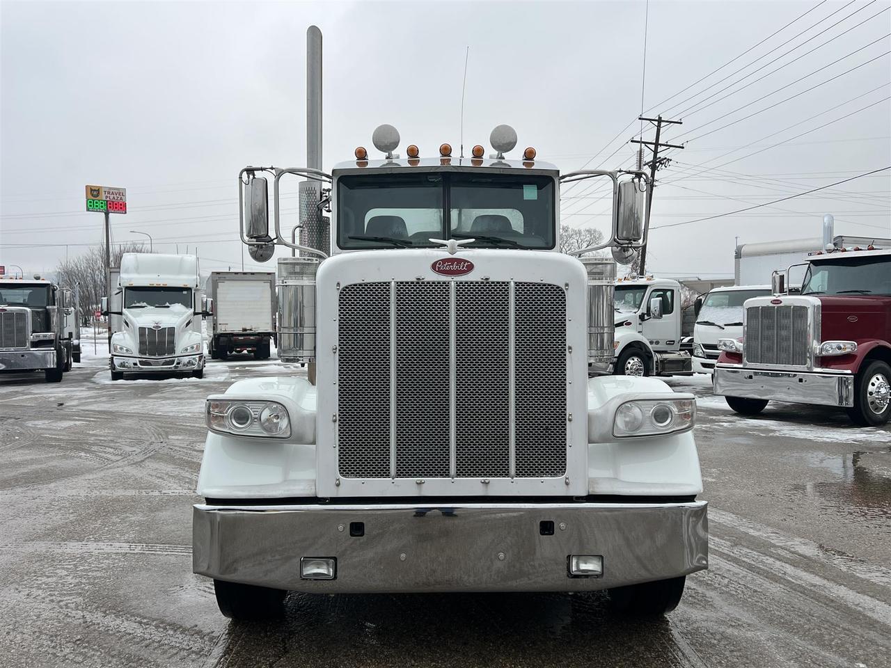 2021 Peterbilt 389