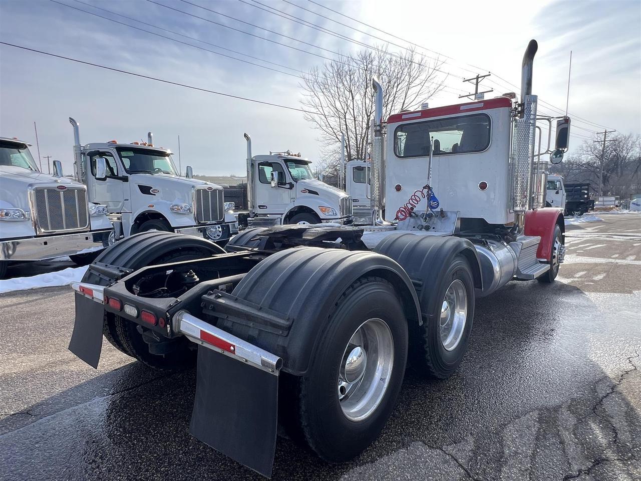 2021 Peterbilt 389 South St. Paul MN