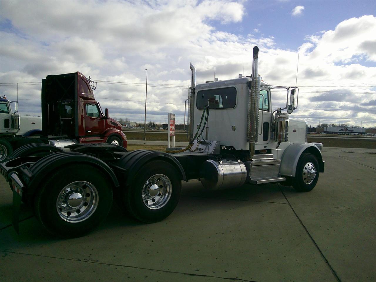 2021 Peterbilt 389 South St. Paul MN