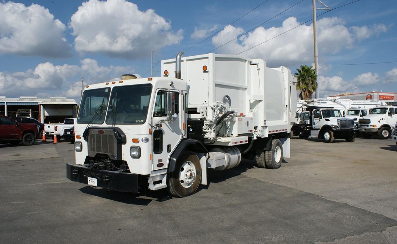 2021 Peterbilt 520 20 Yard GS-Products Side Loader Garbage Truck