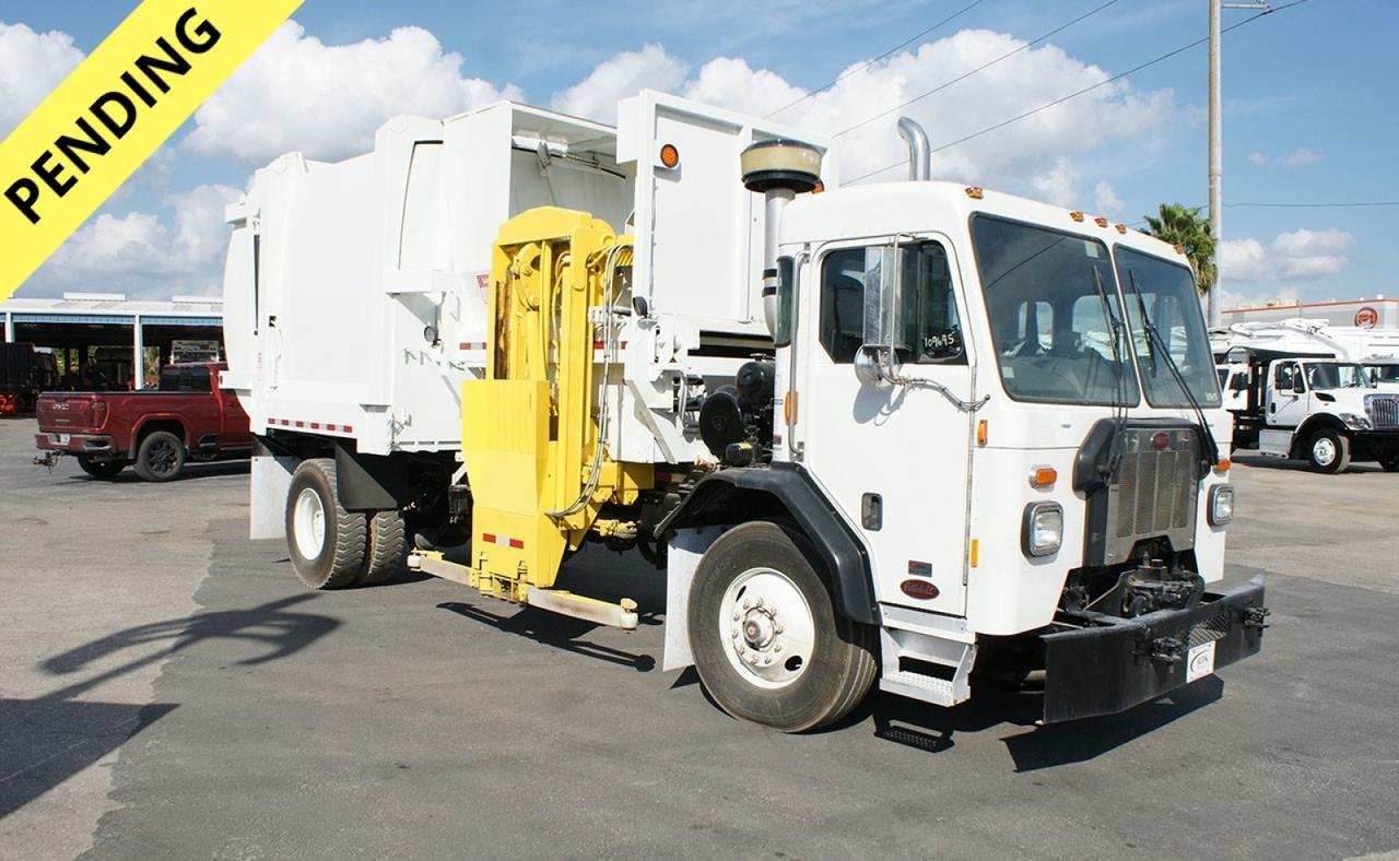 2021 Peterbilt 520 20 Yard GS-Products Side Loader Garbage Truck