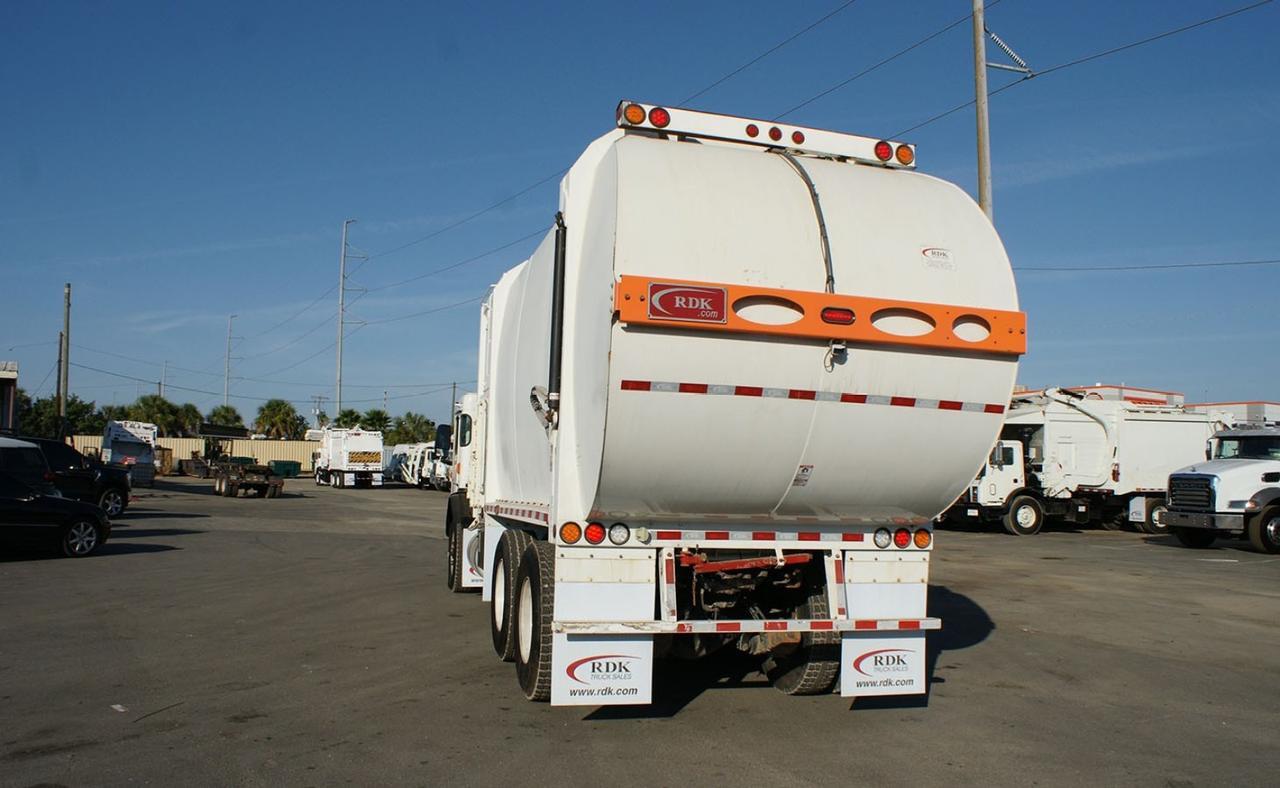 2021 Peterbilt 520 31 yard Pac Tech Side Loader Garbage Truck Tampa FL