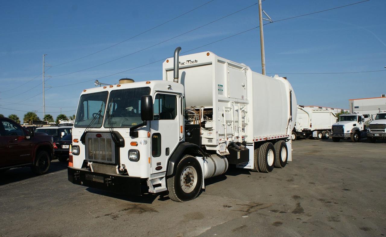 2021 Peterbilt 520 31 yard Pac Tech Side Loader Garbage Truck Tampa FL